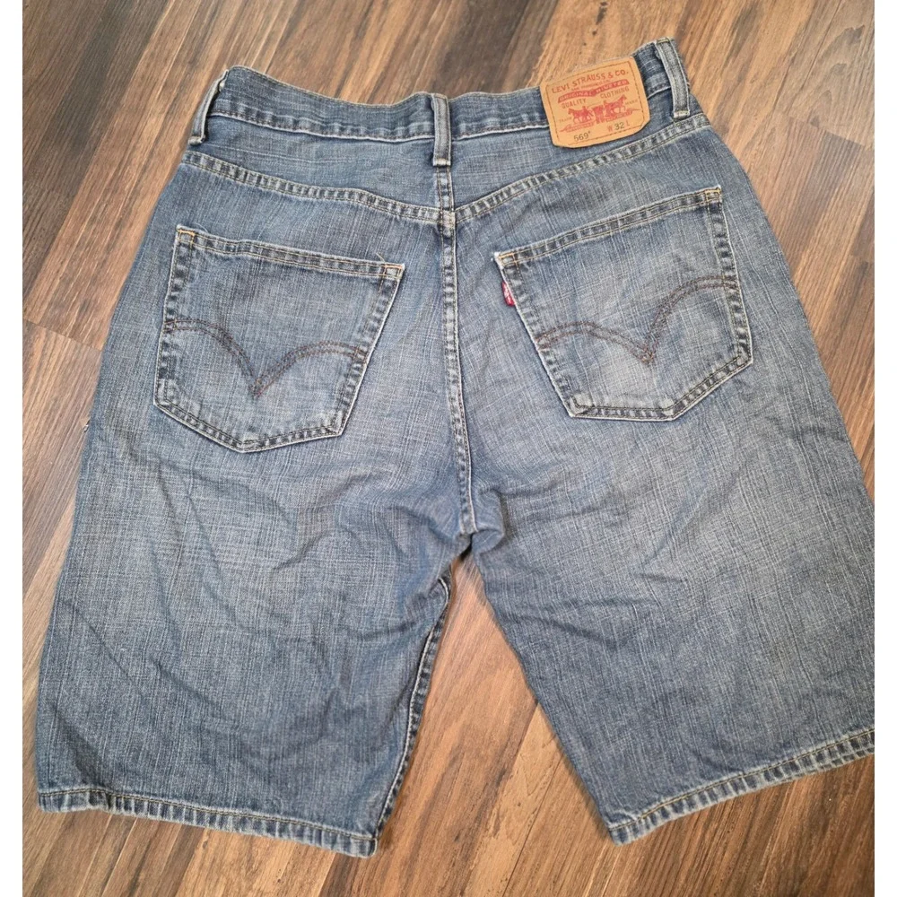 Levis 569 Loose Straight Mens Denim Shorts Med Wash Blue Sz 32 Jorts Y2K skater